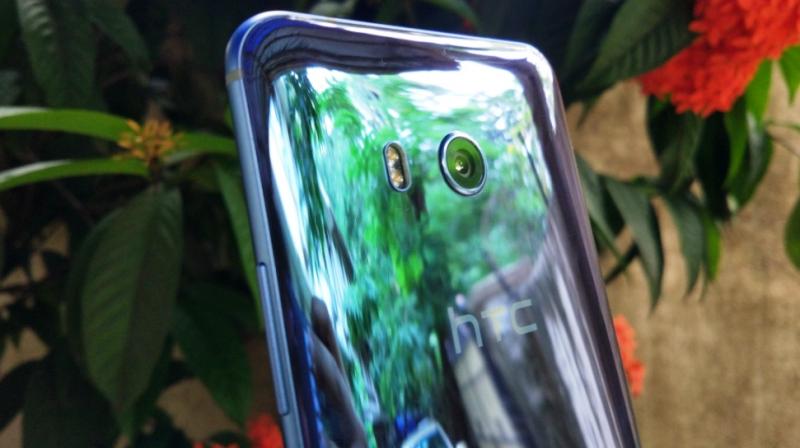 While it doesnt have the drama that the Galaxy S8 manages to achieve with its curved screen and a fancy user interface, it manages to tick all the things that a user looks for in a perfect smartphone.