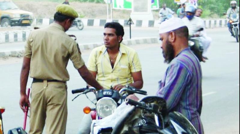 The traffic police and transport department officials have asked consultants to come up with software that records the negative points of each motorist based on driving licence or Aadhaar card number, the data of which would be simultaneously available to traffic cops and transport department. (Representational image)