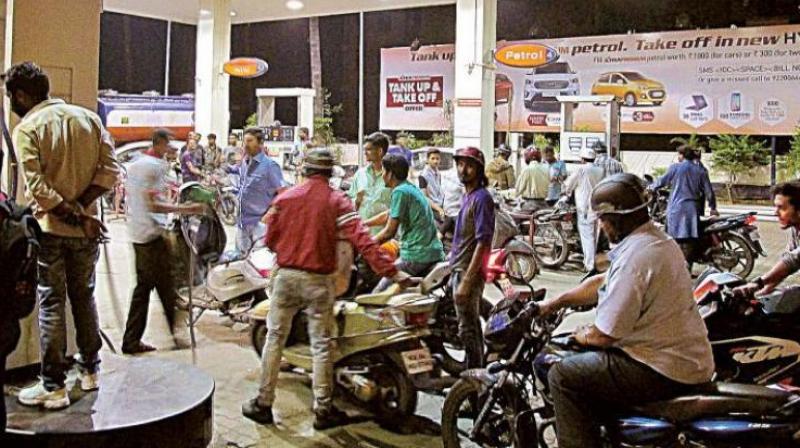 After banks made the announcement, petrol pump owners too deferred their decision and said that they will accept card payments for now. (Representational image)