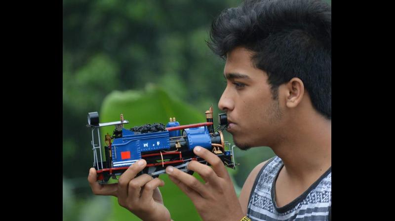 Darjeeling student creates miniature toy train models for enthusiasts world over