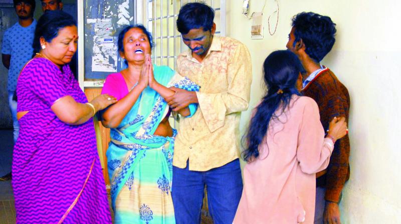 Sandhya Ranis mother break downs after she succumbed to injuries on Friday morning. (Photo: DC)