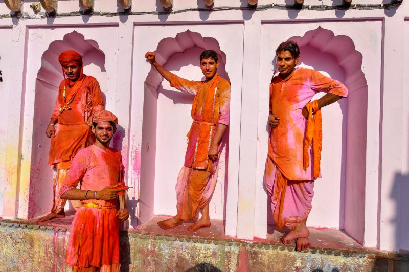 Holi 2018: India celebrates advent of spring with myriad colours