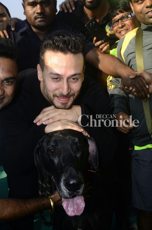 Tiger unveils new look for Baaghi 2 as he flags off first of its kind race