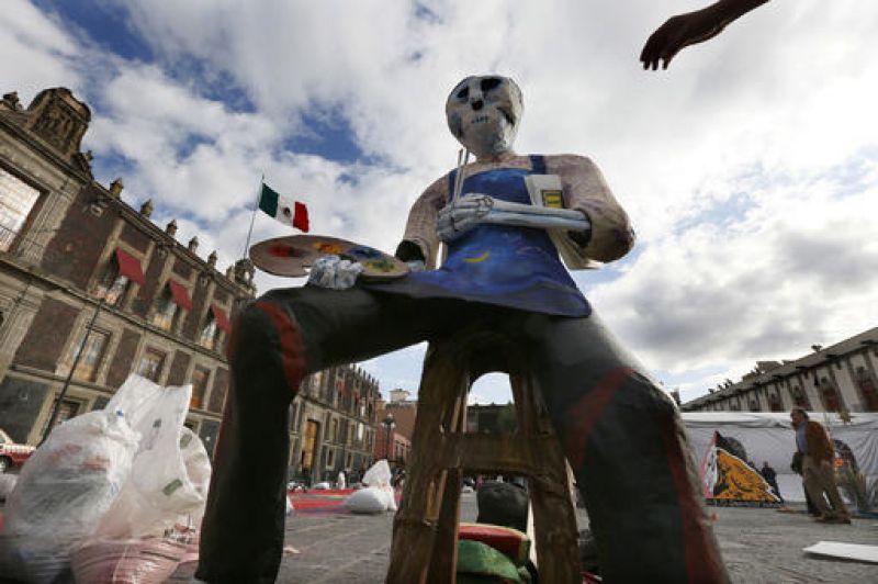 Mexico City celebrates Day of the Dead